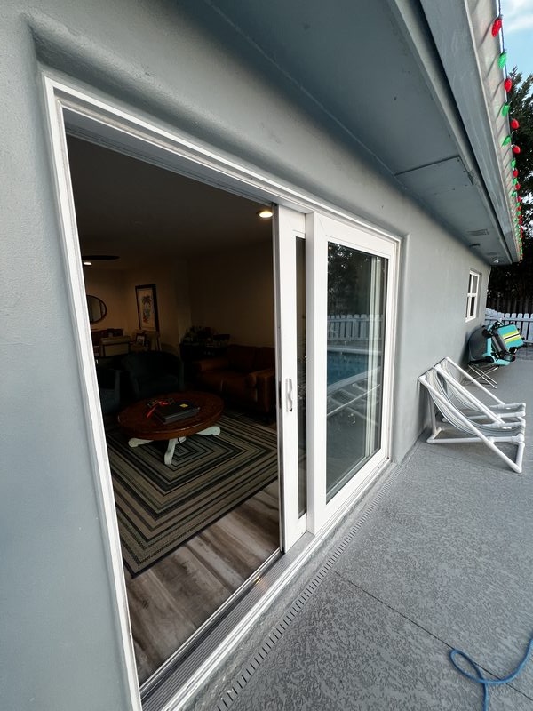 Sliding door roller replacement job, Orlando FL